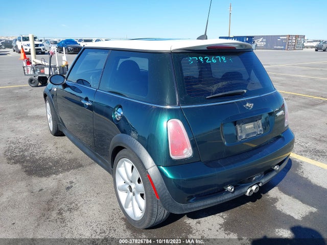 2005 MINI COOPER S WMWRE334X5TD94363 Photo 2