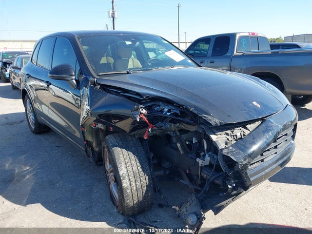 2018 PORSCHE CAYENNE WP1AA2A21JKA02678 Photo 0