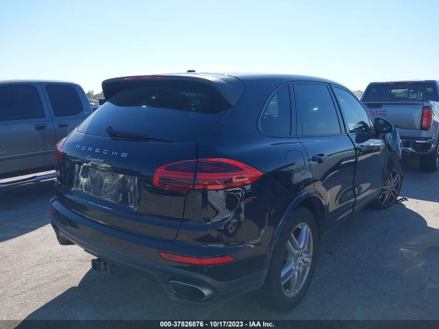 2018 PORSCHE CAYENNE WP1AA2A21JKA02678 Photo 3