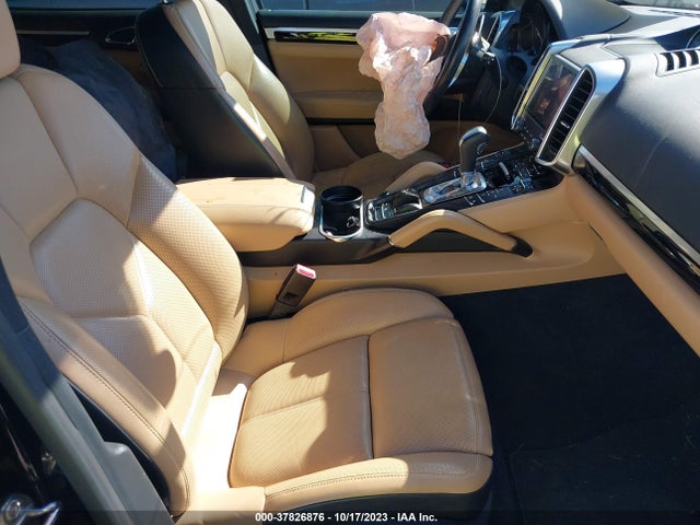 2018 PORSCHE CAYENNE WP1AA2A21JKA02678 Photo 4
