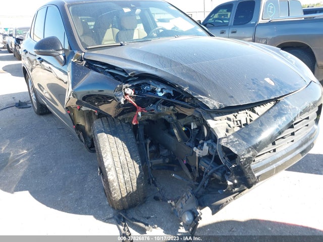 2018 PORSCHE CAYENNE WP1AA2A21JKA02678 Photo 5