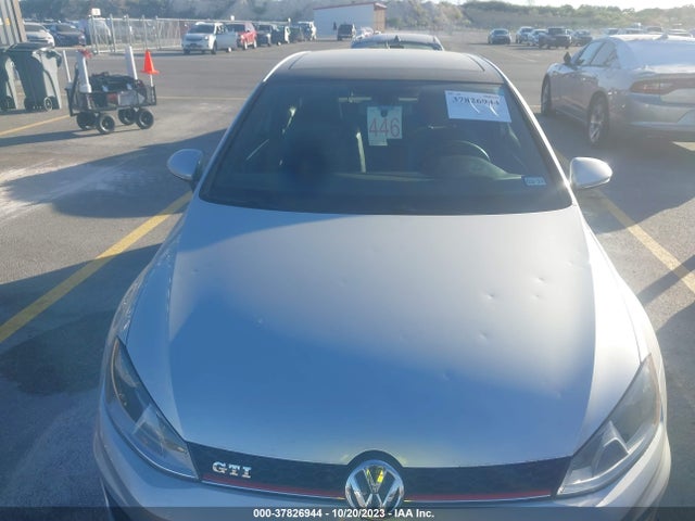 3VWYT7AU9FM052704 Volkswagen Golf Gti Se