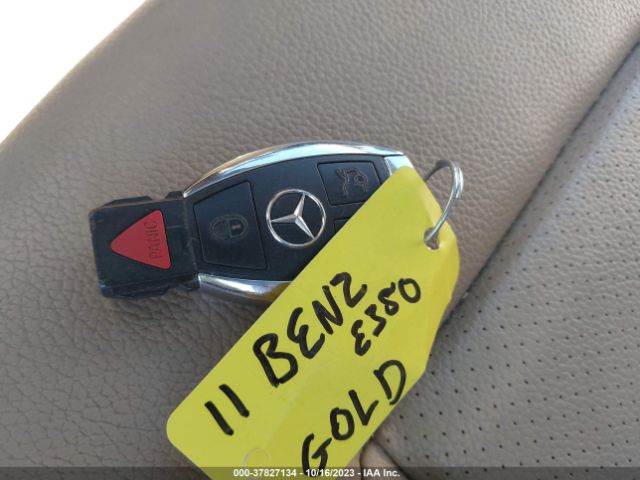 2011 MERCEDES-BENZ E-CLASS WDDHF2EB8BA496949 Photo 10