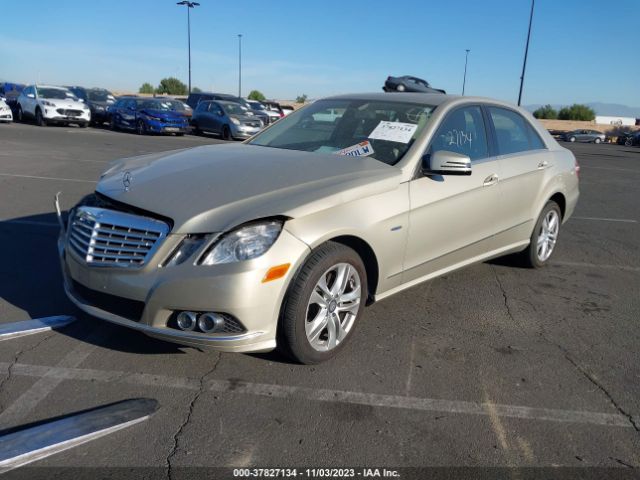 2011 MERCEDES-BENZ E-CLASS WDDHF2EB8BA496949 Photo 1