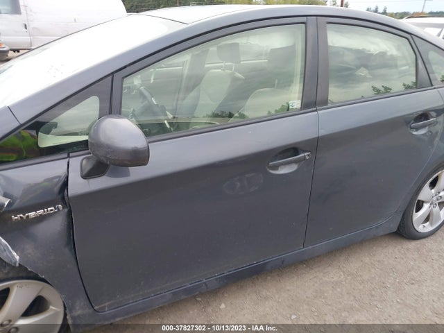Toyota Prius Four 2015 JTDKN3DU9F0470030 Image 14