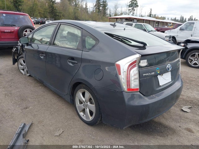 Toyota Prius Four 2015 JTDKN3DU9F0470030 Image 3