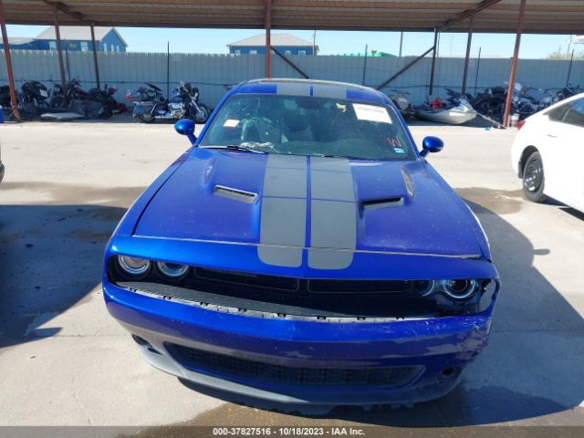 2C3CDZAG8JH161800 Dodge Challenger Sxt Plus