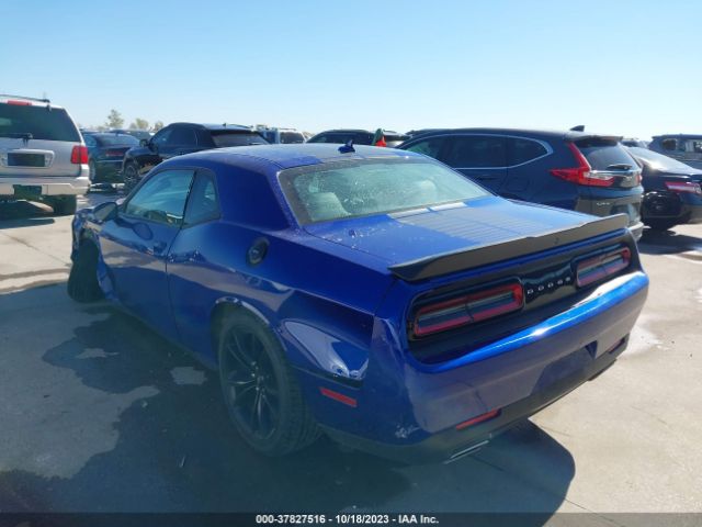 2C3CDZAG8JH161800 Dodge Challenger Sxt Plus