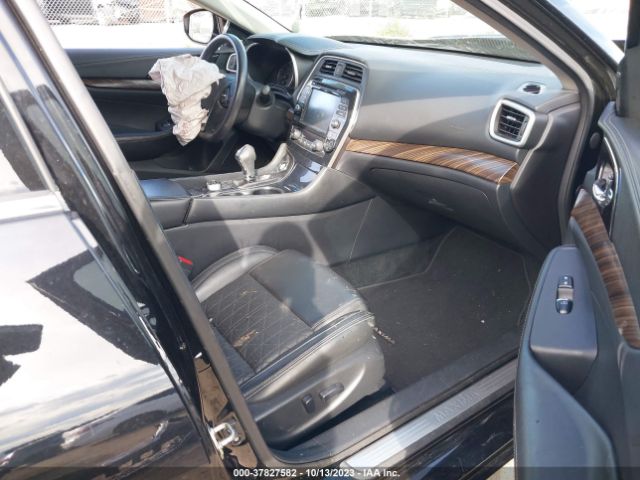 1N4AA6AP1HC395502 Nissan Maxima Platinum