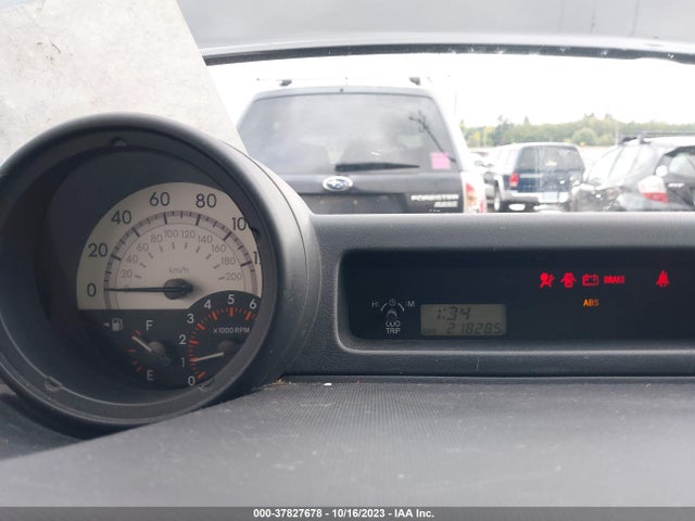 2005 SCION XB VIN: JTLKT334850170974
