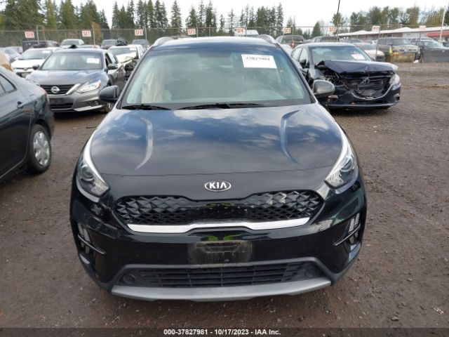 KNDCB3LC4L5365383 KIA NIRO LX