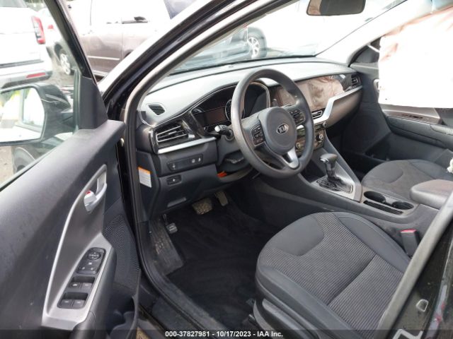 KNDCB3LC4L5365383 KIA NIRO LX