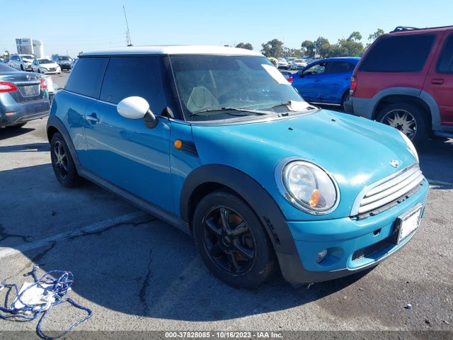 2009 MINI COOPER WMWMF33549TW74606 Photo 0