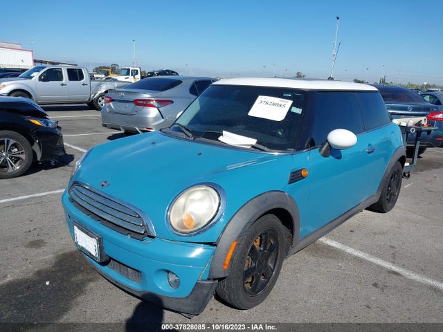 2009 MINI COOPER WMWMF33549TW74606 Photo 1