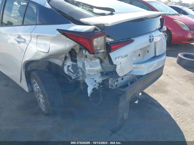Toyota Prius L 2021 JTDKAMFU5M3129766 Image 6