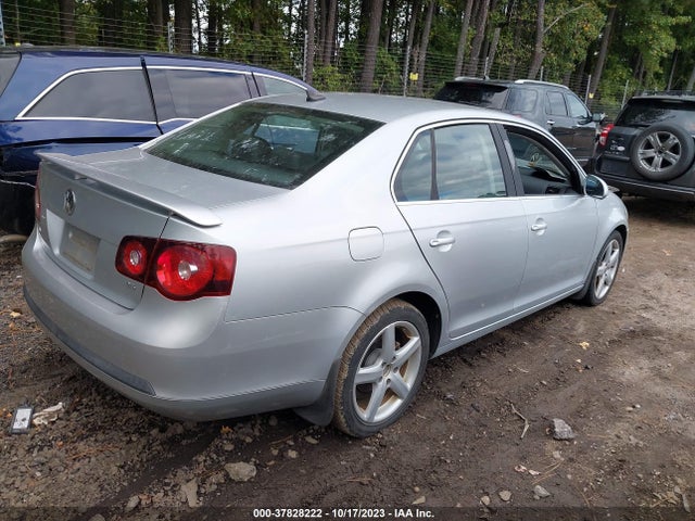 2008 VOLKSWAGEN JETTA SE/SEL VIN: 3VWRM71K08M024812