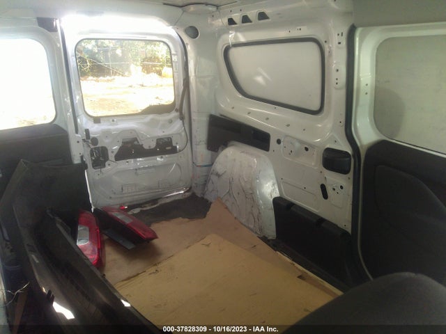RAM Promaster City Cargo Van Tradesman 2016 ZFBERFAT4G6B75324 Image 8