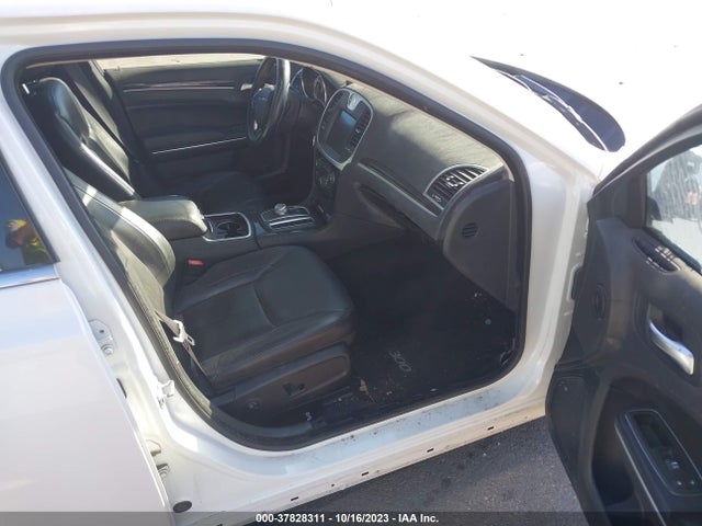 Chrysler 300 Limited 2015 2C3CCARG2FH810877 Image 5