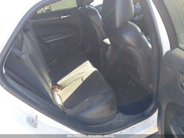 Chrysler 300 Limited 2015 2C3CCARG2FH810877 Image 8