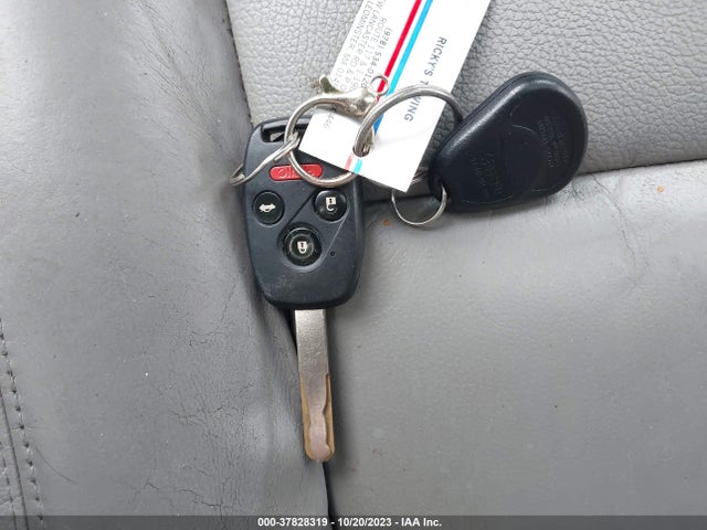 2008 HONDA ACCORD SDN EX-L VIN: 1HGCP26818A036319