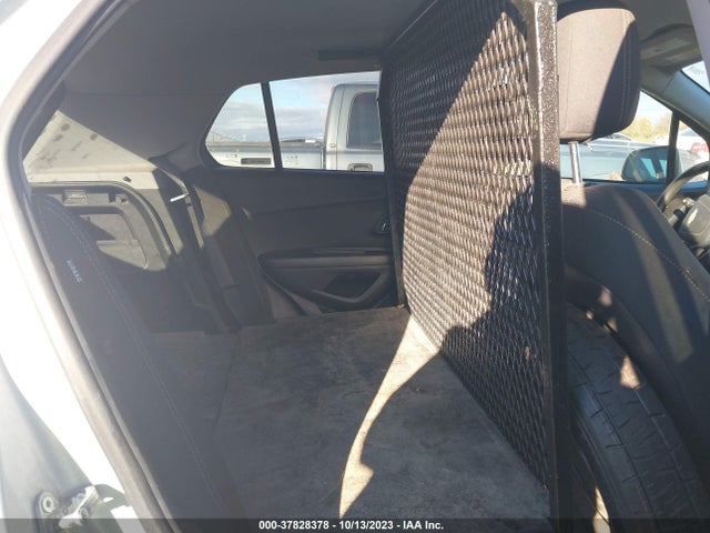 Chevrolet TRAX LS 2020 3GNCJNSB3LL207325 Image 8