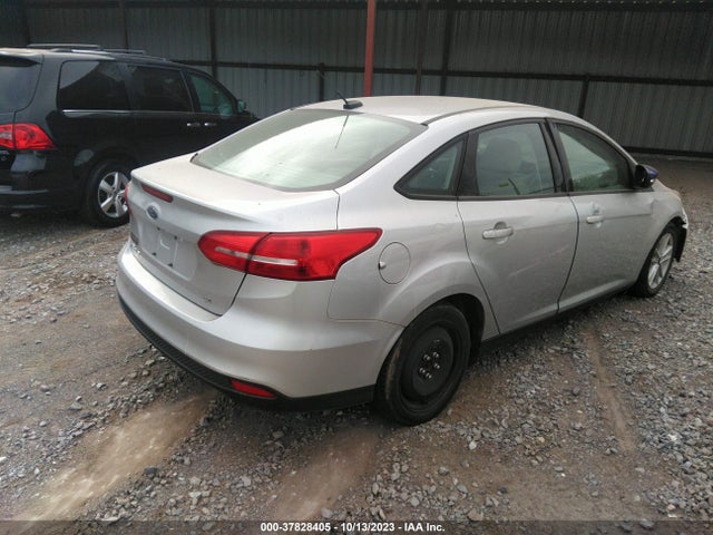 1FADP3F2XJL250343 Ford FOCUS SE