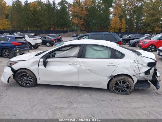 3KPF24AD0PE538177 KIA Forte Lxs