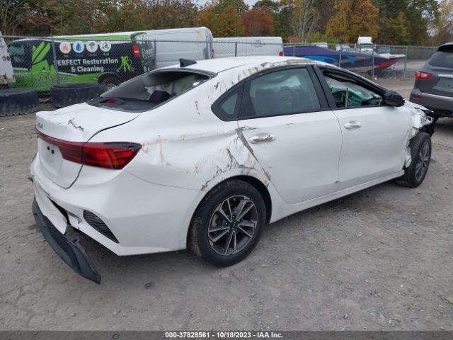3KPF24AD0PE538177 KIA Forte Lxs