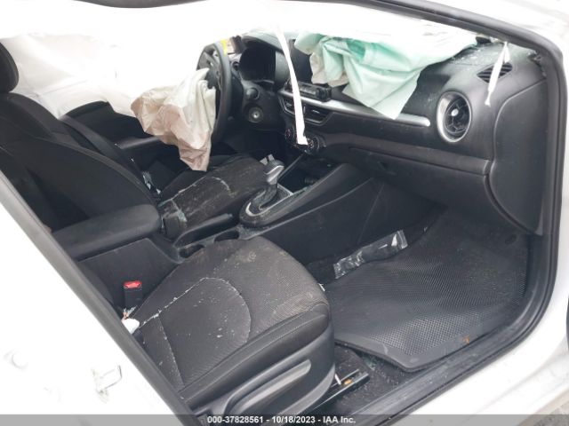 3KPF24AD0PE538177 KIA Forte Lxs