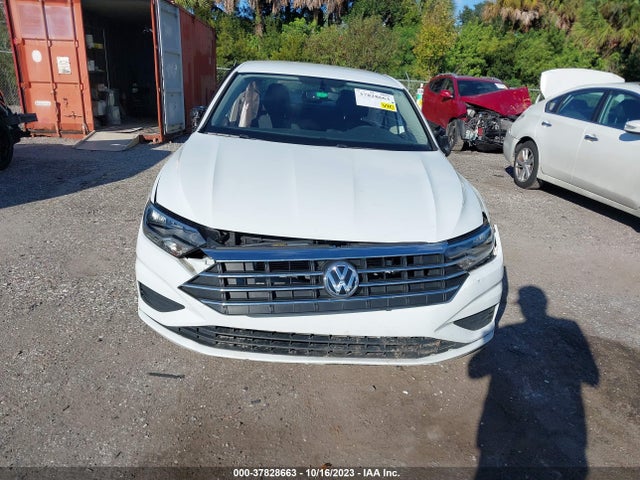 3VWN57BU5MM059660 Volkswagen Jetta S/r-line