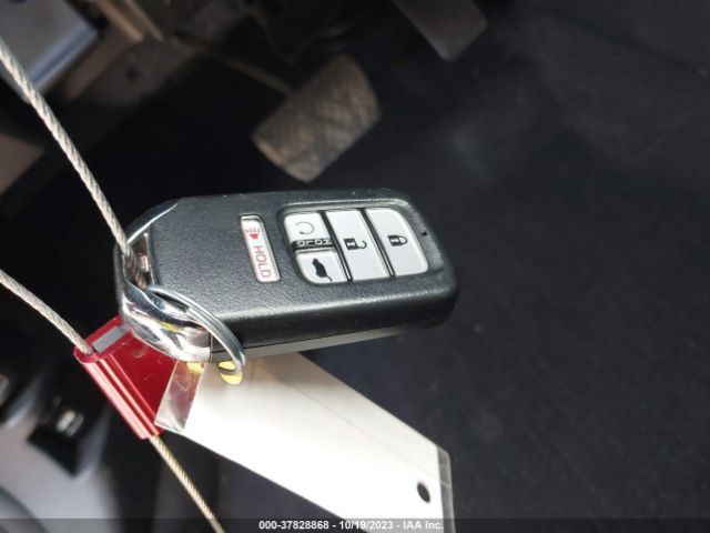 JHLRW2H94KX006806 Honda Cr-v Touring