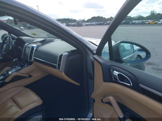 WP1AA2A26GKA09716 Porsche Cayenne