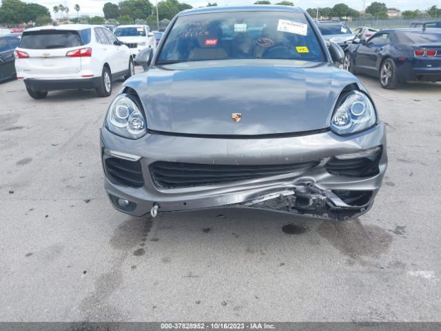 WP1AA2A26GKA09716 Porsche Cayenne