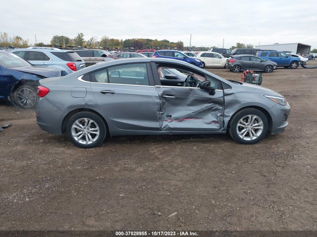 Chevrolet CRUZE LT 2019 1G1BE5SM9K7139120 Image 13