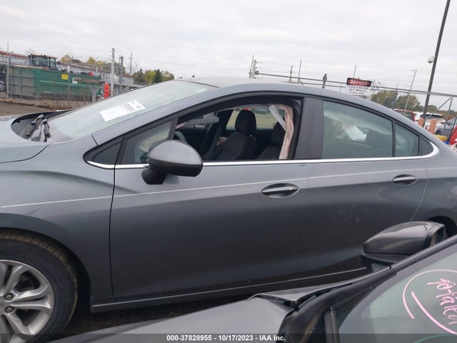 Chevrolet CRUZE LT 2019 1G1BE5SM9K7139120 Image 14