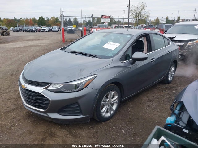 Chevrolet CRUZE LT 2019 1G1BE5SM9K7139120 Image 2