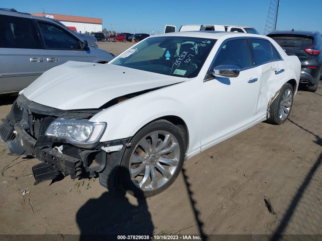 Chrysler 300 Limited 2020 2C3CCAEG8LH127924 Image 2