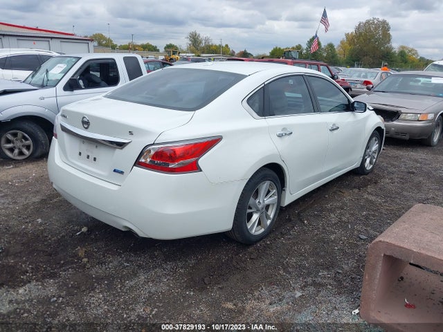 Nissan Altima 2.5 S 2014 1N4AL3AP7EN248304 Image 4