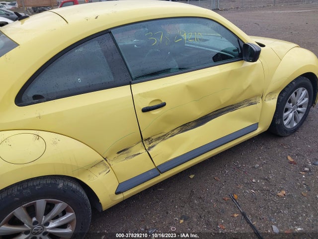 3VWF17AT1FM648264 Volkswagen Beetle Coupe 1.8t Fleet Edition