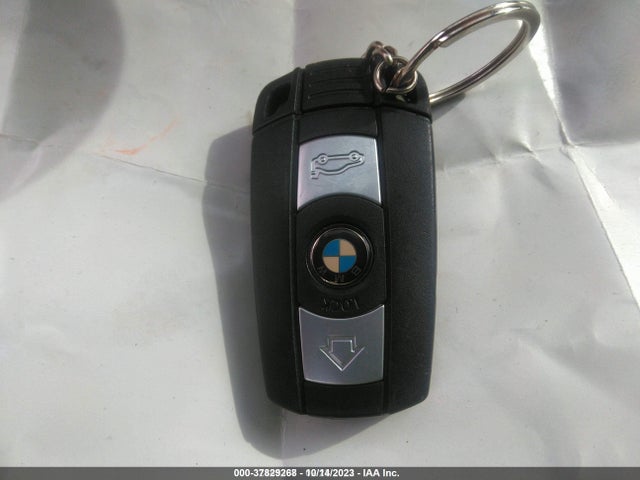 2013 BMW X1 XDRIVE35I VIN: WBAVM5C50DVV90494