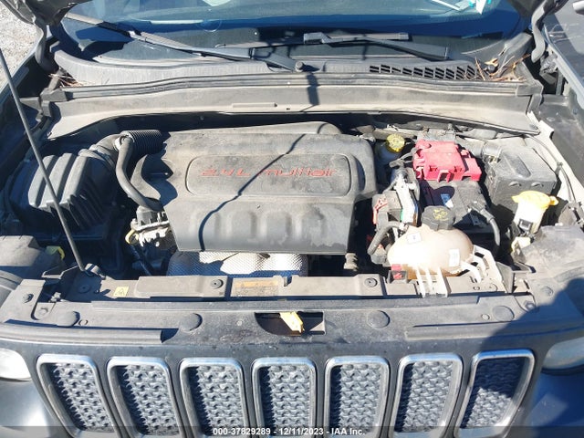 2019 JEEP RENEGADE LATITUDE FWD VIN: ZACNJABB8KPK51916