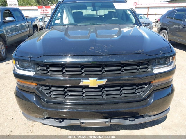 Chevrolet Silverado 1500 Custom 2018 1GCRCPEC1JZ371790 Image 10