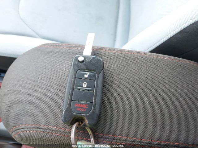 ZACCJABH0FPB64928 Jeep Renegade Latitude