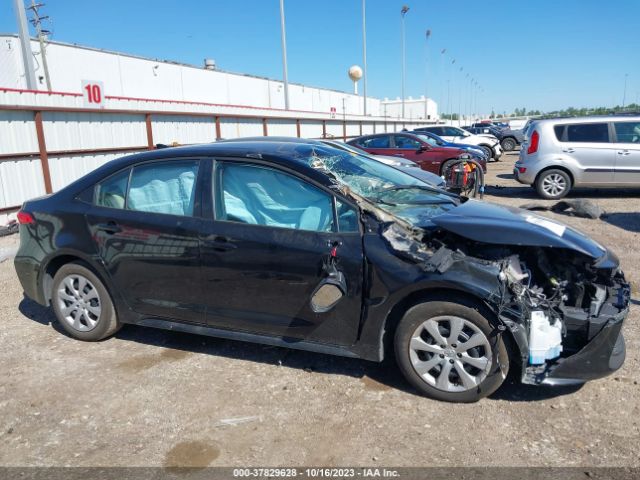 5YFEPMAE8NP389390 Toyota COROLLA LE