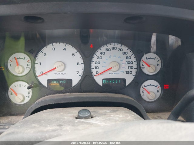 2005 DODGE RAM 1500 ST VIN: 1D7HA18N05J596630