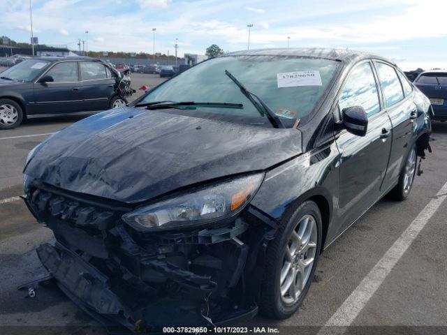 1FADP3F25FL251987 Ford FOCUS SE