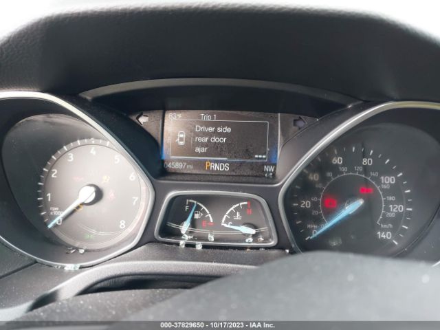 1FADP3F25FL251987 Ford FOCUS SE