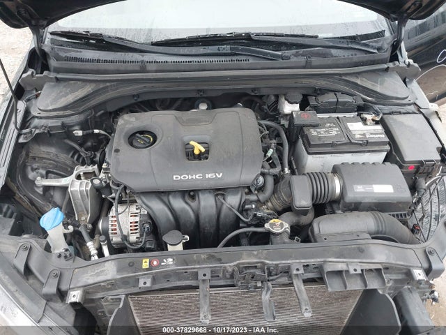 2018 HYUNDAI ELANTRA SEL VIN: 5NPD84LF7JH273975