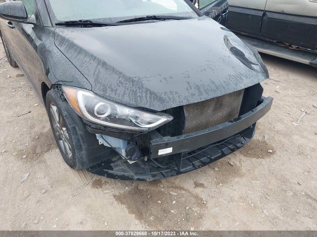 2018 HYUNDAI ELANTRA SEL VIN: 5NPD84LF7JH273975