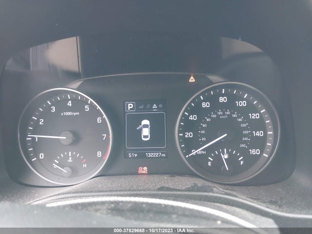 2018 HYUNDAI ELANTRA SEL VIN: 5NPD84LF7JH273975